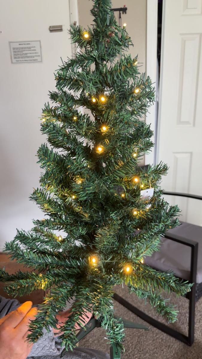 3 Ft Pre-Lit Christmas Tree – 25 LED Lights & 100 Branches for Home or Office