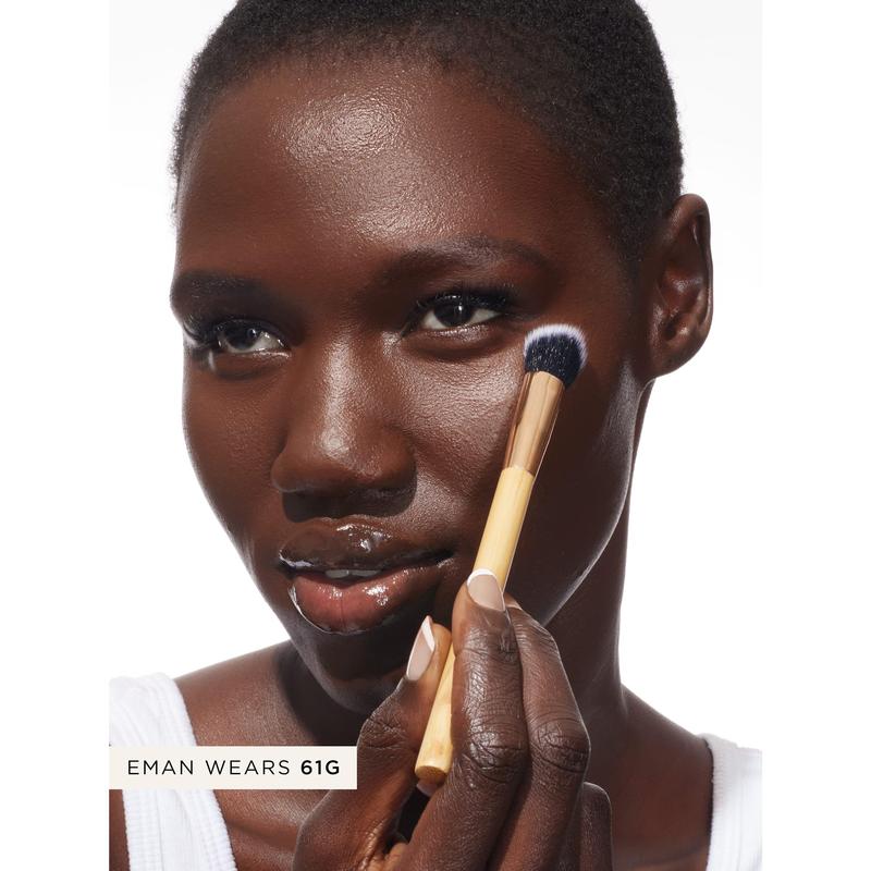 tarte concealer paw brush - angled for seamless application